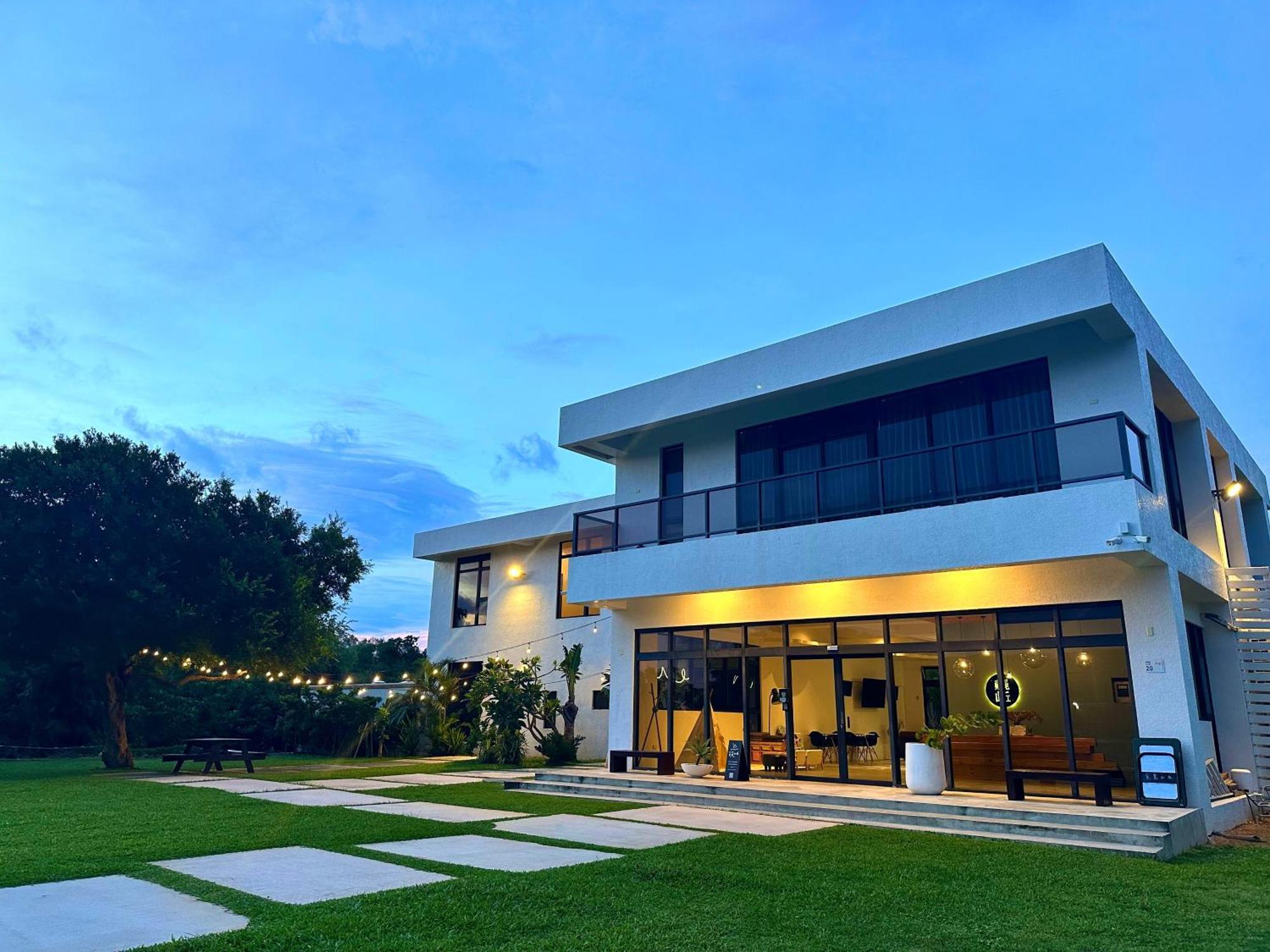 Still Hills Inn Heng-ch'un Exterior foto